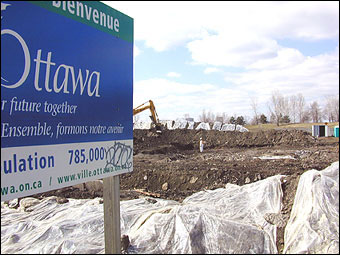 Work begins at the site of the new Canadian War Museum; photo: Jean-Luc Pilon